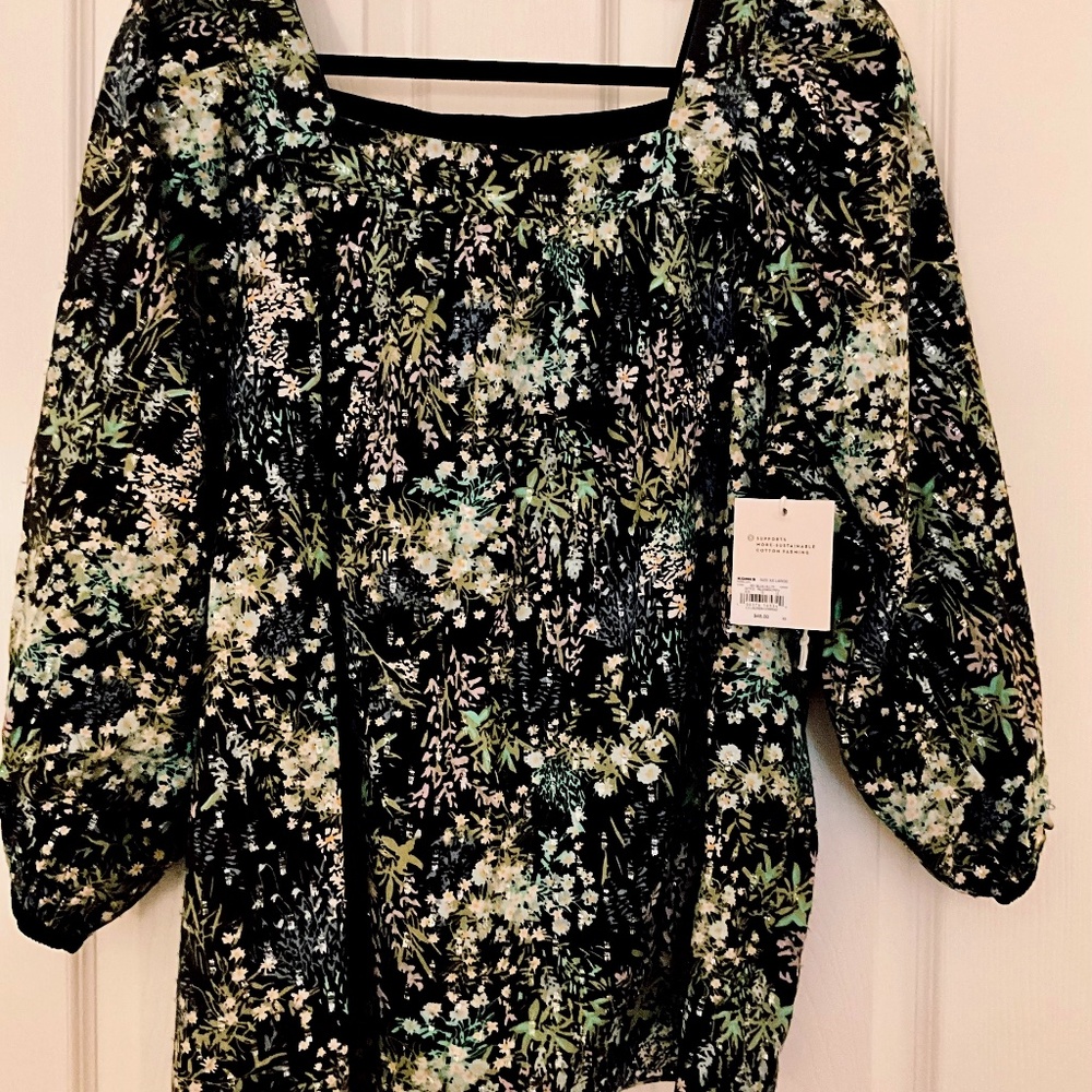 Brand New LC Lauren Conrad Black w/Floral Peasant Top - Size XXL